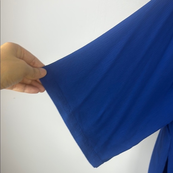 Kaliyana Cobalt Blue Short Kimono with Waterfall Hem and Draped Sleeves Size 1 - Picture 6 of 11
